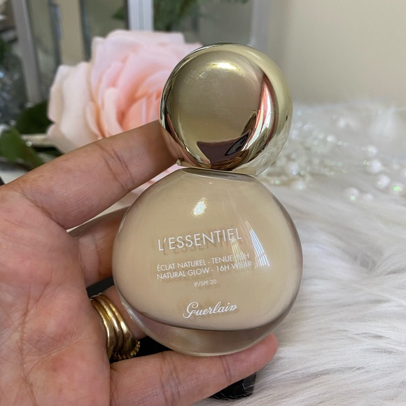 Guerlain L'esentiel natural glow foudation 16H wear COLOR PORCELAIN WARM 1 FL OZ - Picture 4 of 7